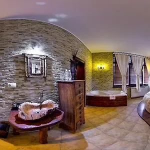 Momini Dvori Boutique Bulgaria